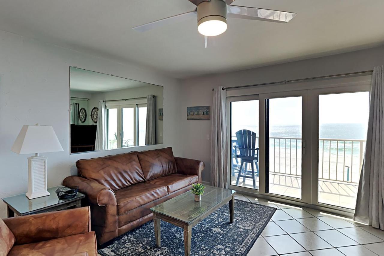 Apartment Summit 604